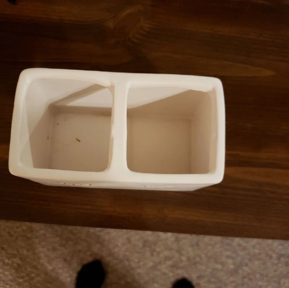 Cute make up tool holder - Picture 2 of 2